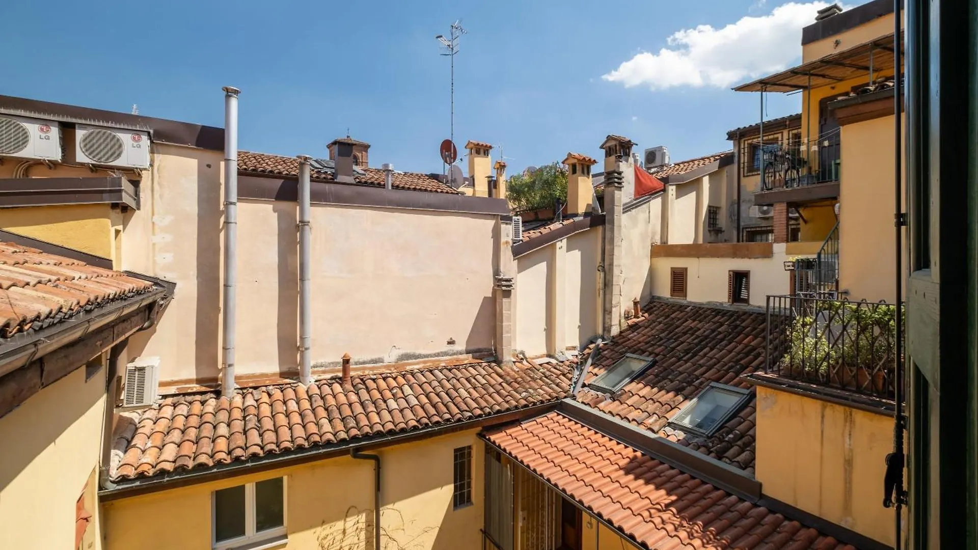 Apartment Homeby, Belvedere Suite Bologna Italy